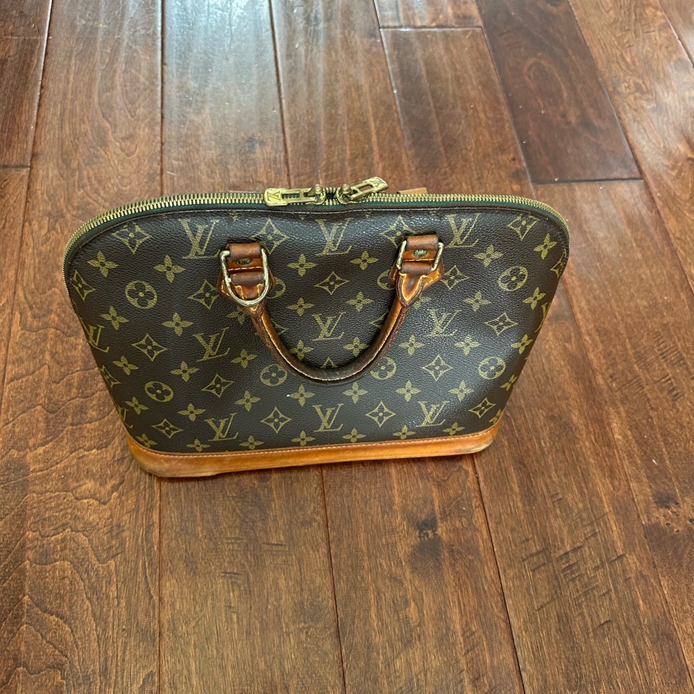 Louis Vuitton Alma PM Monogram